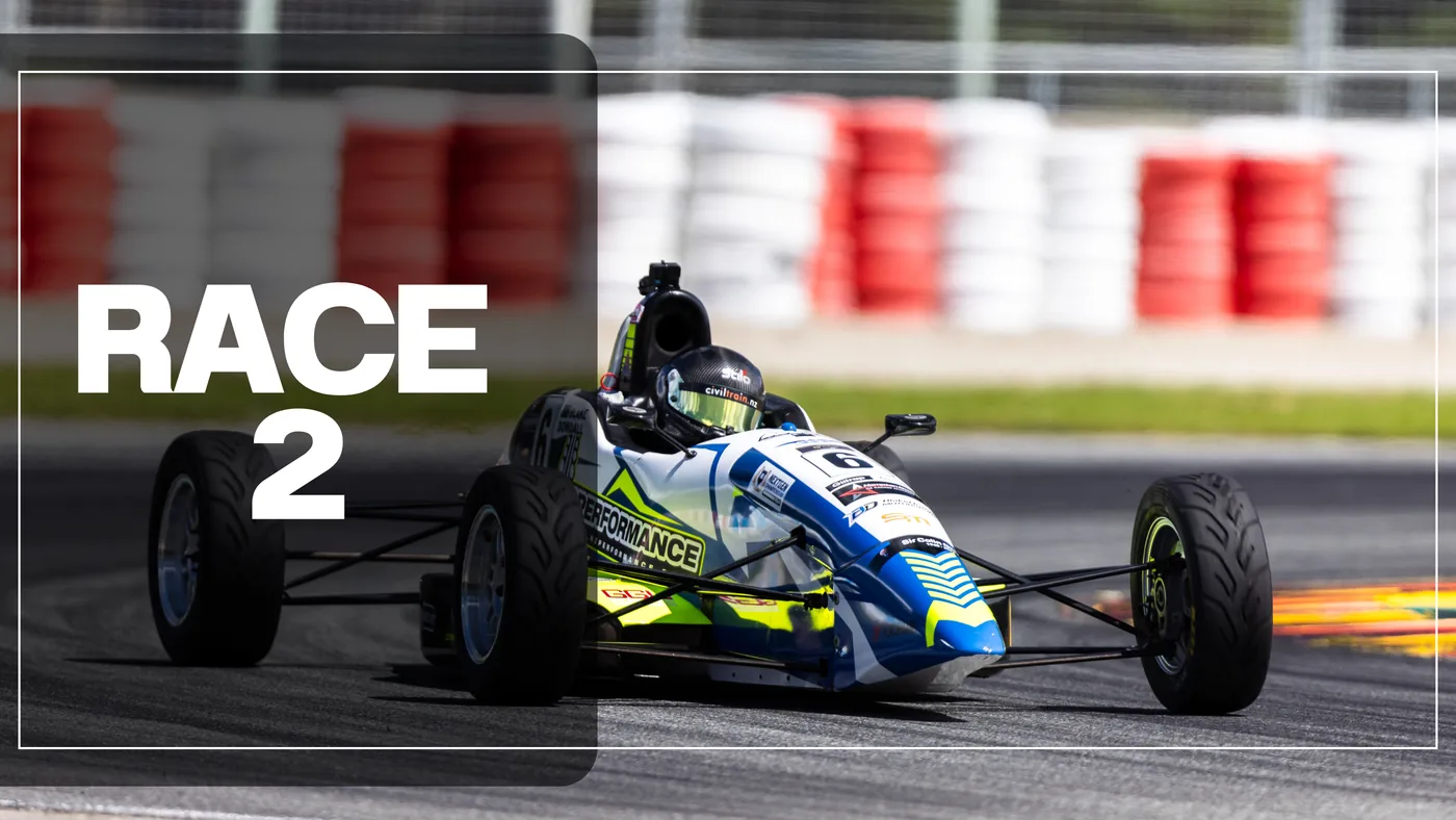 Blake Dowdall leads at Highlands Motorsport Park