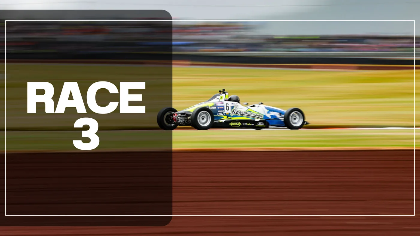 Blake Dowdall racing Formula Ford at the Taupo Supercars meeting