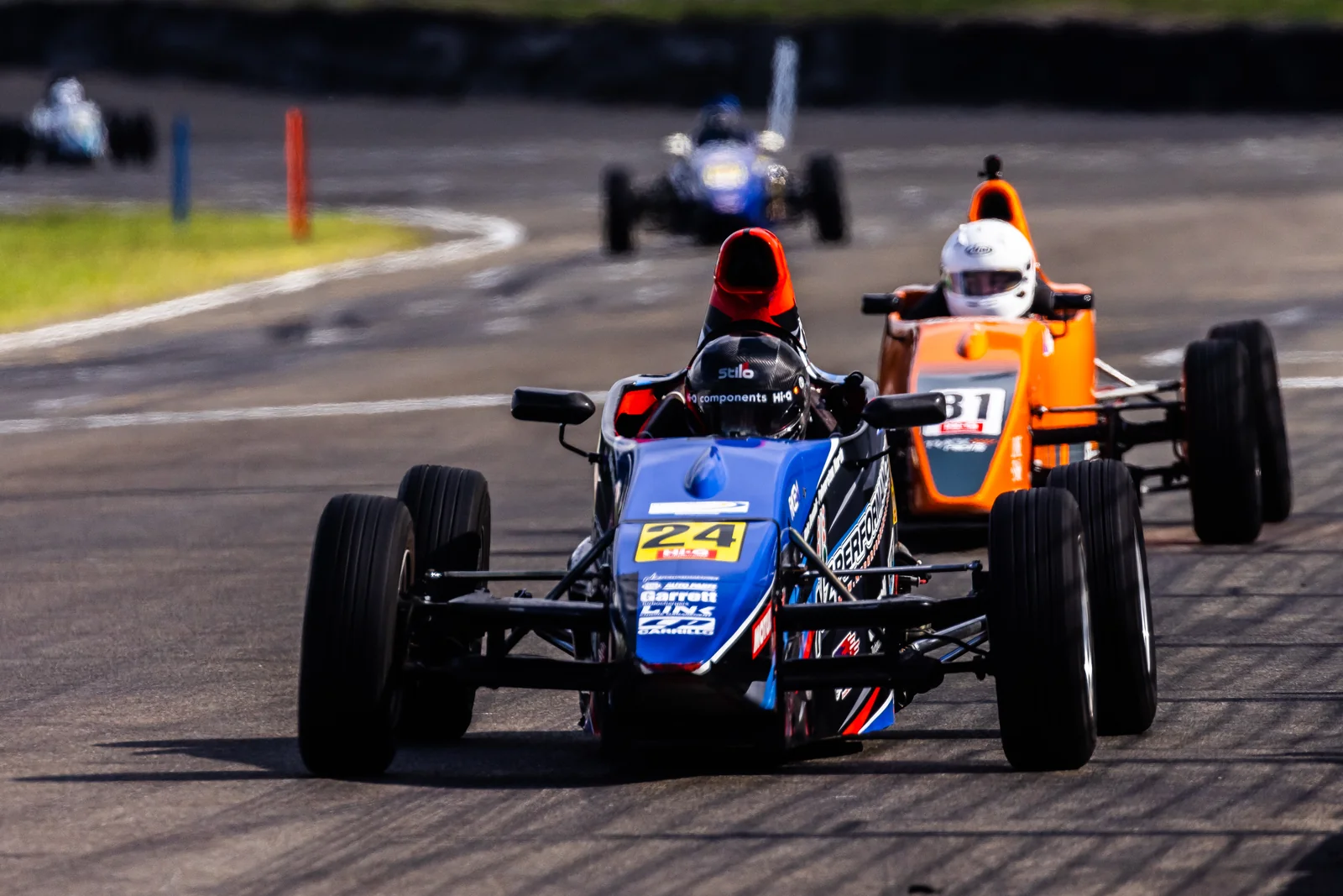 Blake Dowdall battles in the Formula First pack at Manfeild.