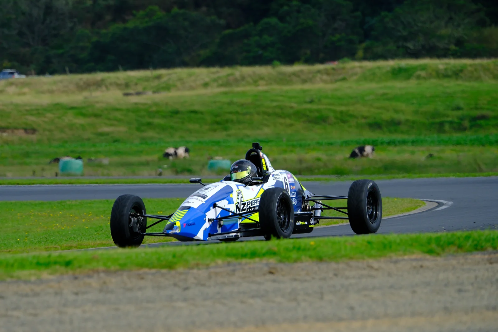 Blake Dowdall threads his #6 Formula Ford through a corner at Hampton Downs for the New Zealand Grand Prix meeting.