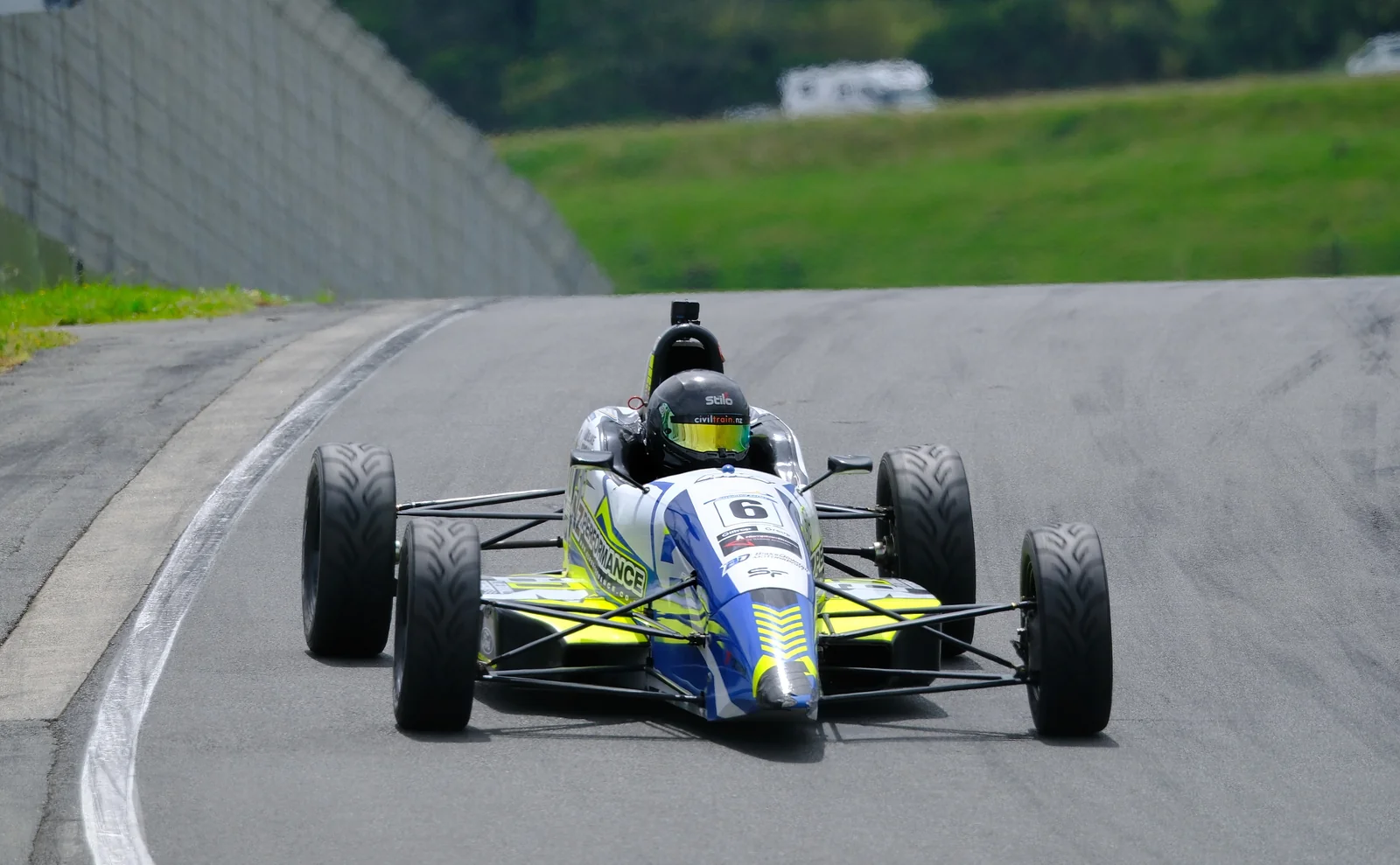 Blake Dowdall's #6 Formula Ford head-on at Hampton Downs for the New Zealand Grand Prix meeting.