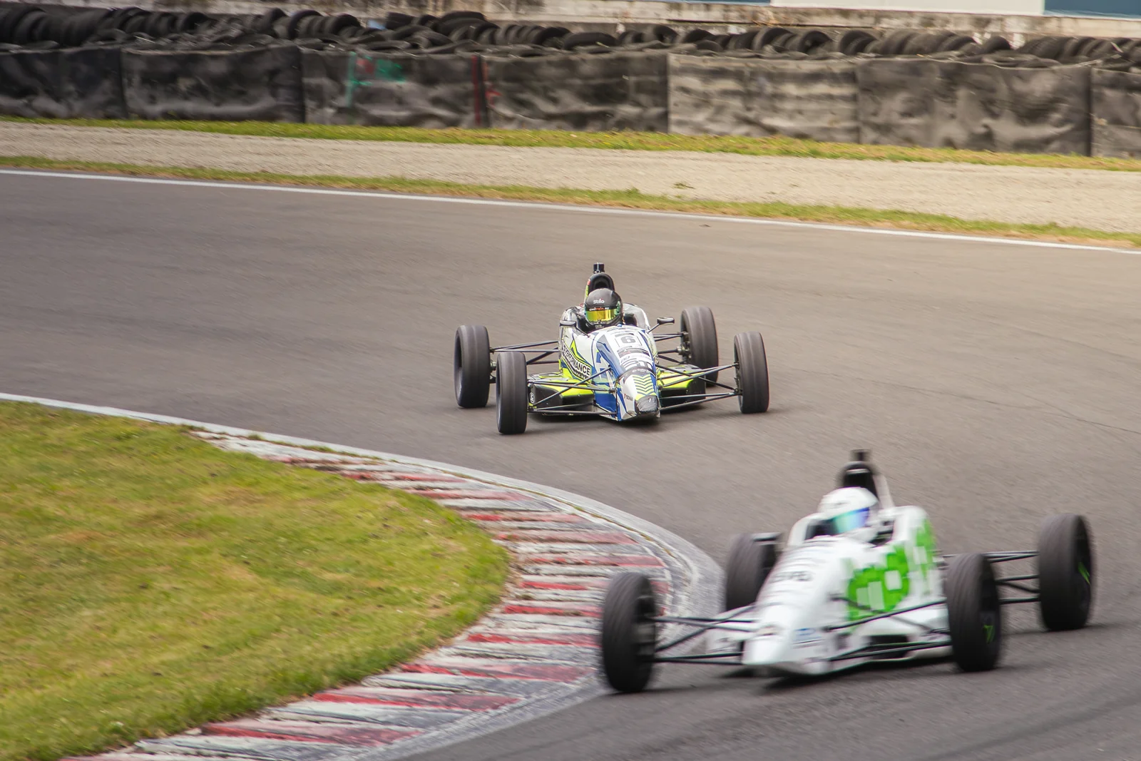 Blake Dowdall racing his #6 Formula Ford at Manfeild.