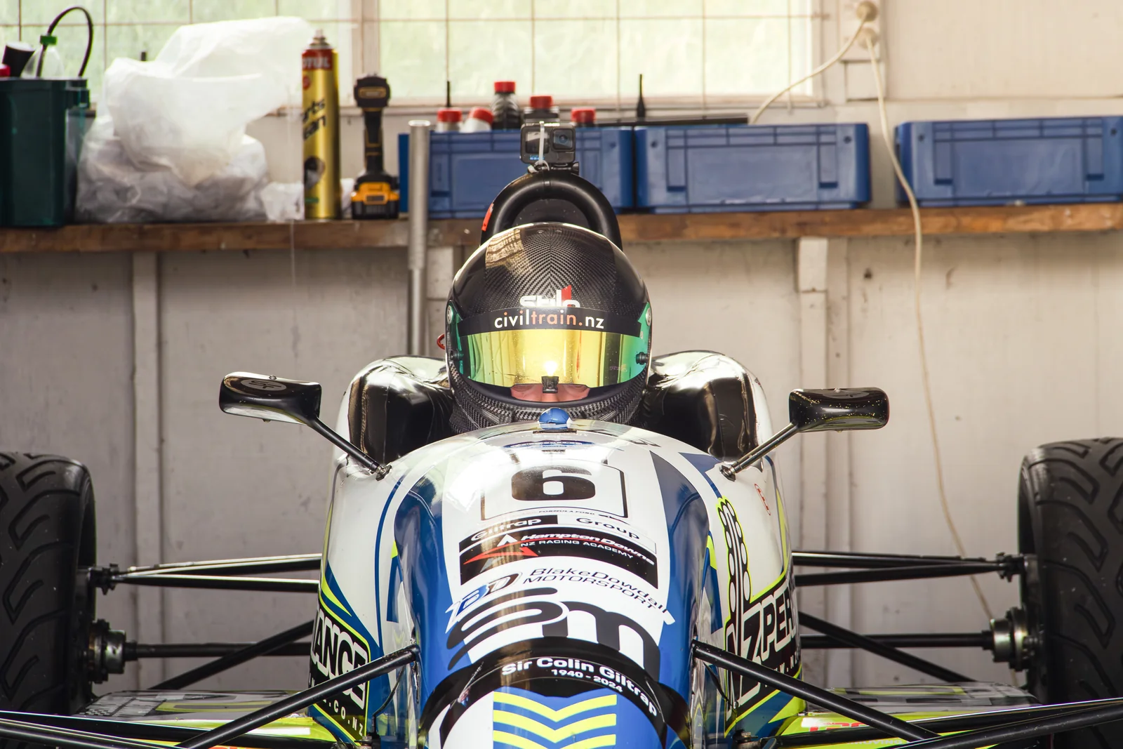 Blake Dowdall's #6 Formula Ford head-on at Manfeild.