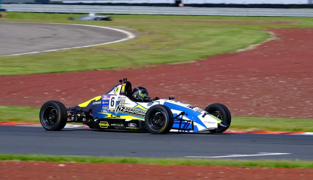 Blake Dowdall racing his #6 Formula Ford at Taupo.