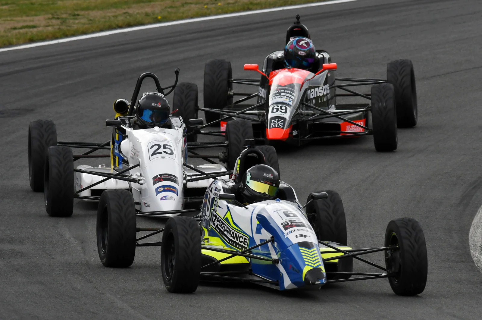 Blake Dowdall battles in the Formula Ford pack at Teretonga Park.