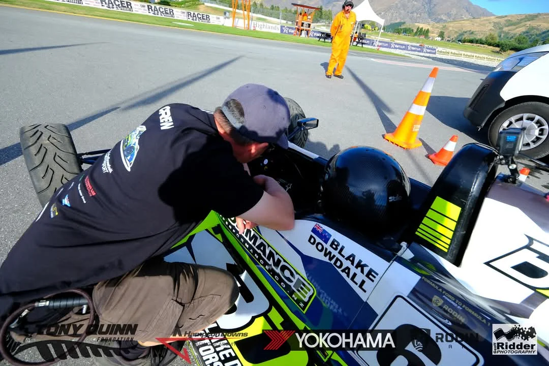 Blake Dowdall racing his #6 Formula Ford at Highlands Motorsport Park.