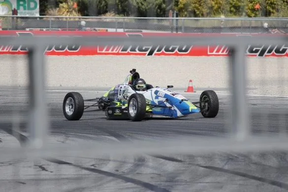 Blake Dowdall threads his #6 Formula Ford through a corner at Highlands Motorsport Park.