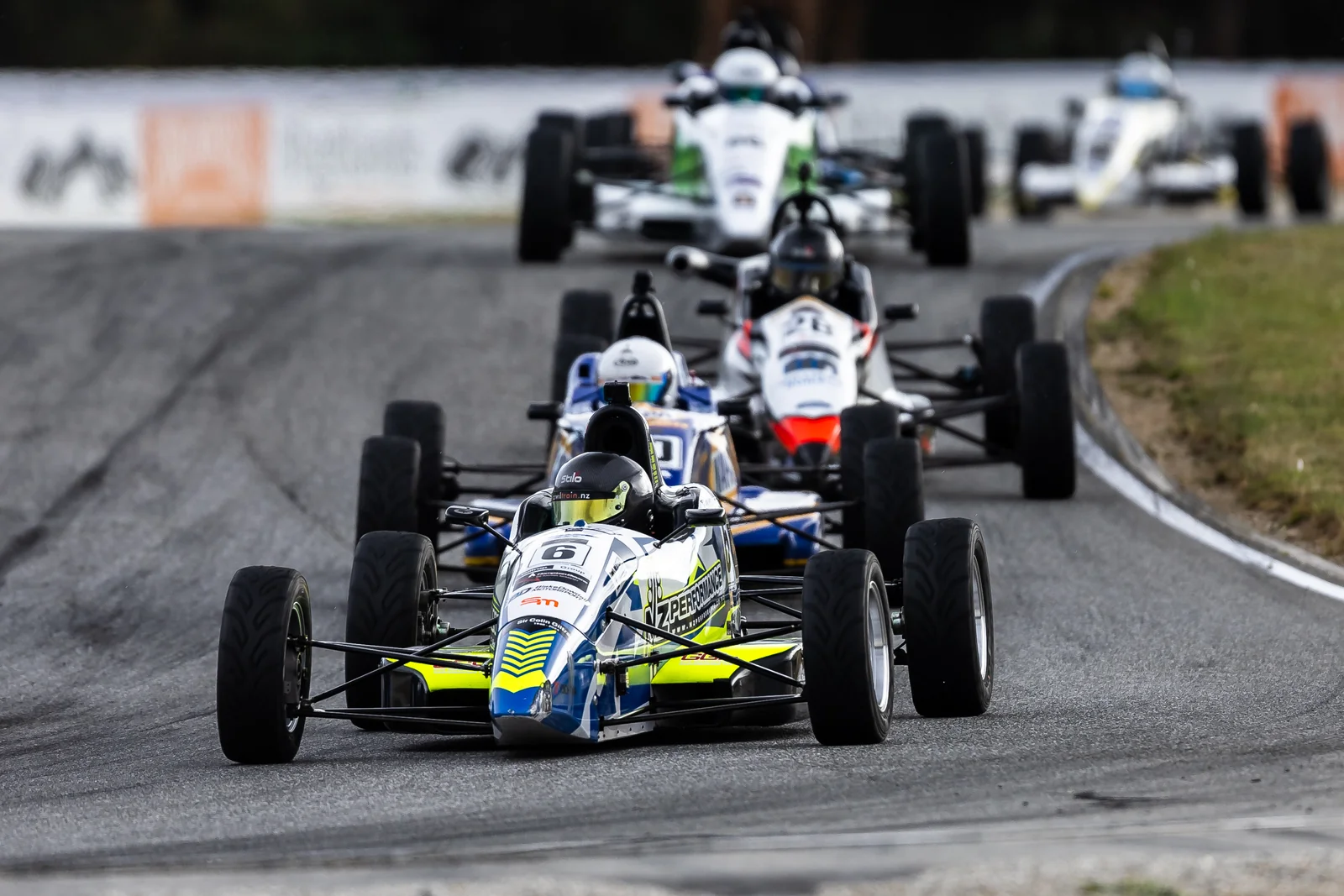 Blake Dowdall battles in the Formula Ford pack at Highlands Motorsport Park.