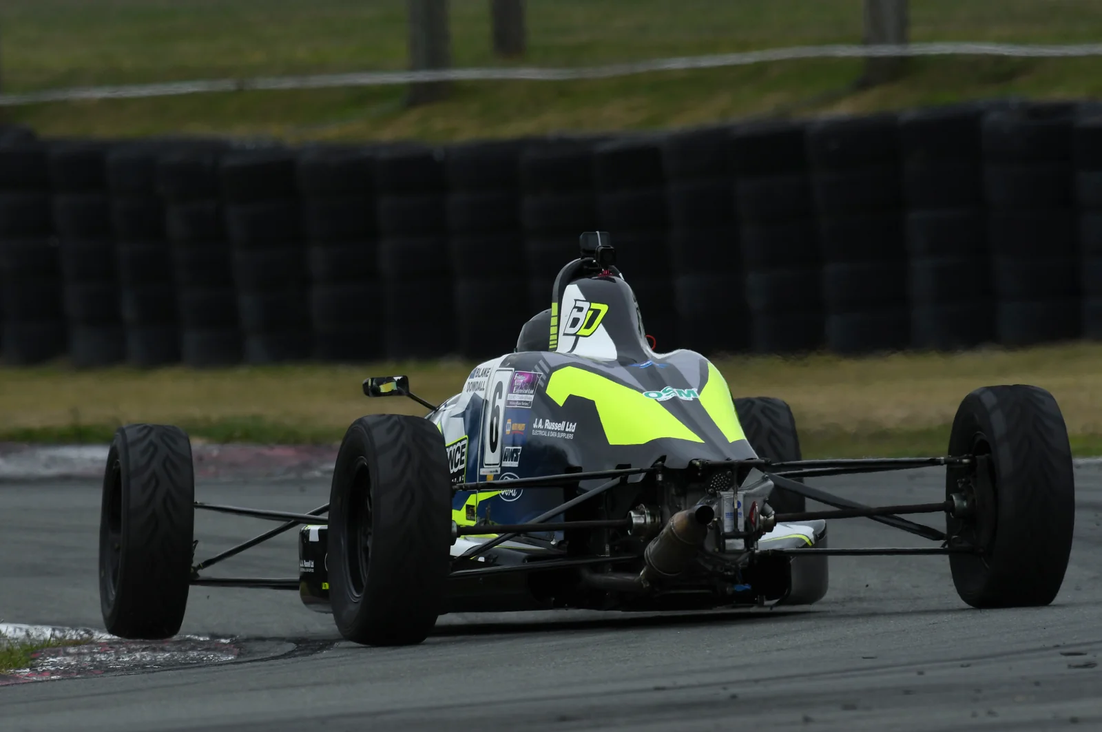 Blake Dowdall racing his #6 Formula Ford at Timaru.