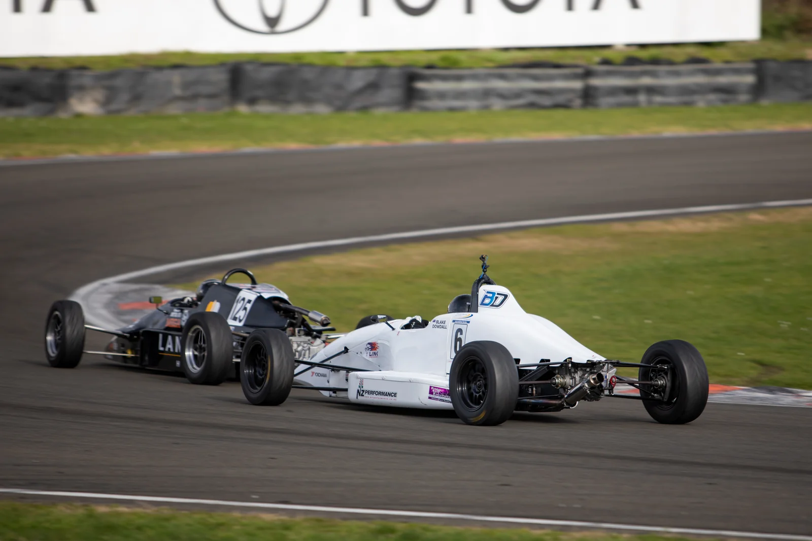 Blake Dowdall racing his #6 Formula Ford at Manfeild.