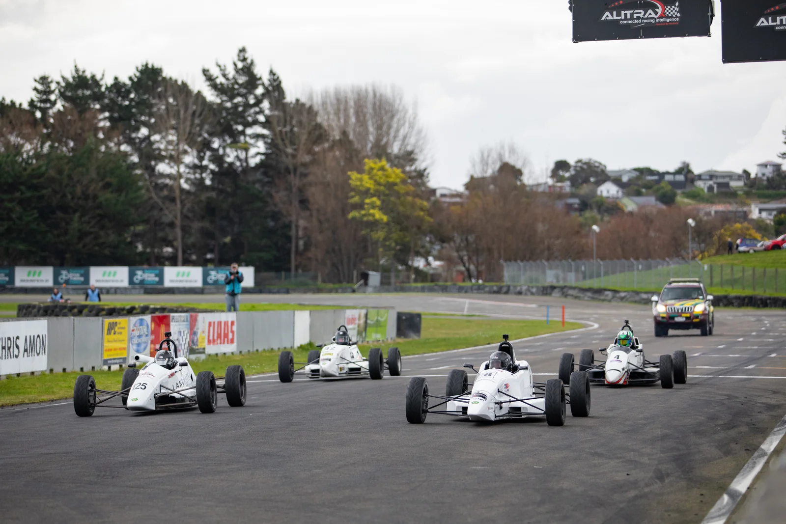 Blake Dowdall battles in the Formula Ford pack at Manfeild.