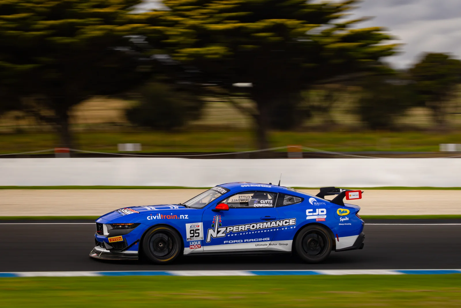 The #95 Miedecke Motorsport Ford Mustang GT4 in profile at Phillip Island